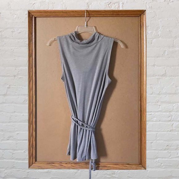 Axcess Sleeveless Medium Top with Matching Belt - Picture 2 of 3